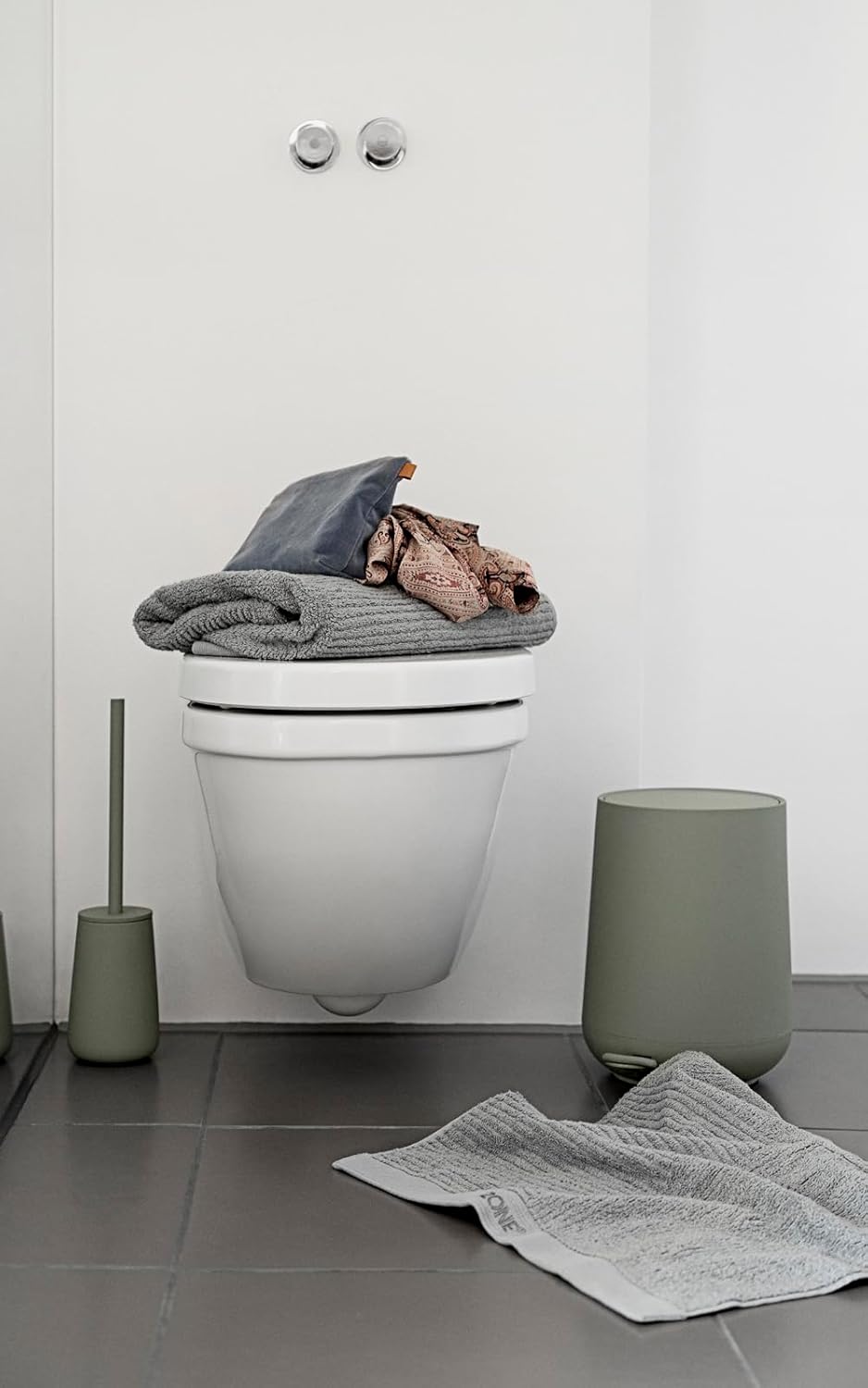 Zone 15252 NOVA ONE Toilet Brush, Matcha, D 3.9 x H 14.6 inches (10 x 37 cm)